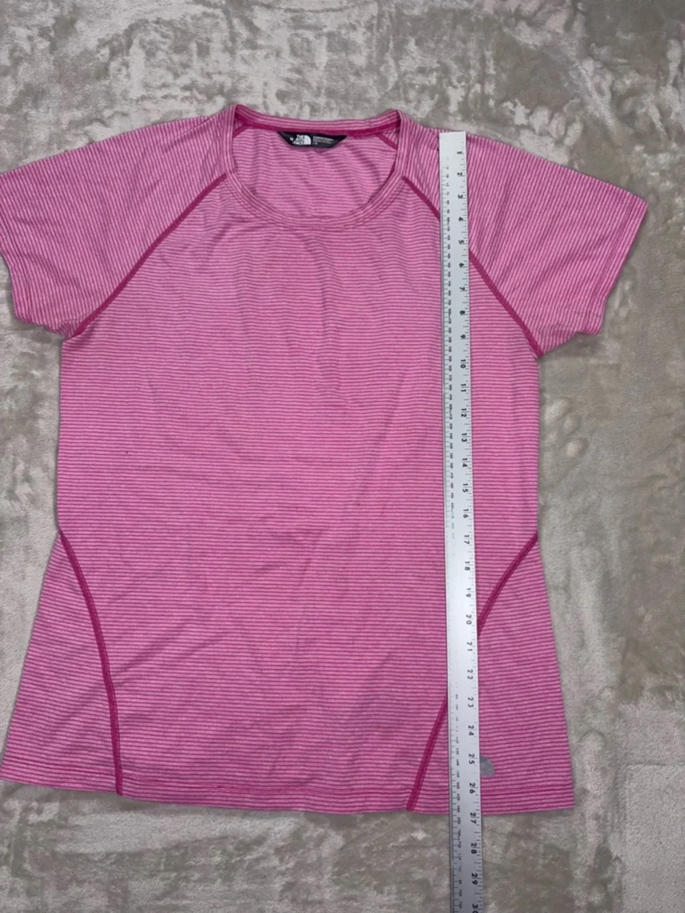 The North Face Pink Athletic Top Women’s Large Striped Short Sleeve Tee - Picture 7 of 7